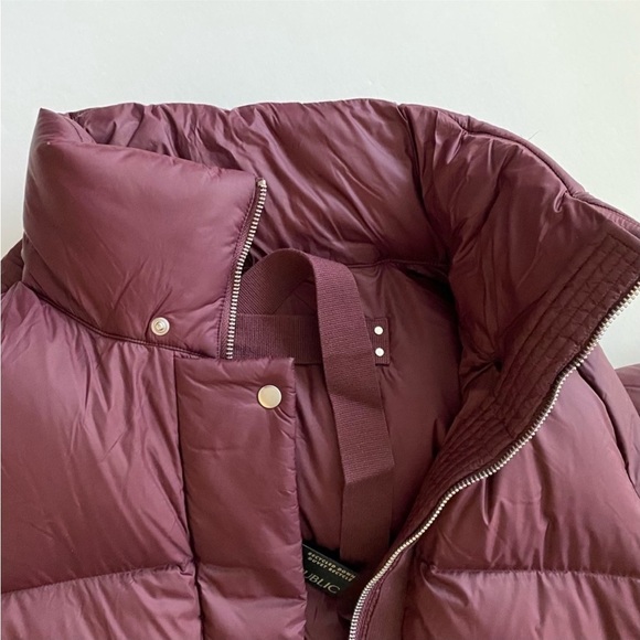 Banana Republic Down Puffer Coat - Burgundy - Lightweight - Oversized - Picture 4 of 10